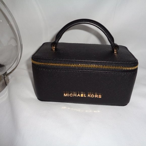 MICHAEL KORS GIFTABLES MED TOP HANDLE JEWELRY CASE - Picture 1 of 6